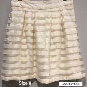 ANN TAYLOR Cream Sheer Overlay A-Line Skirt Size 8